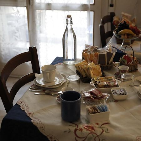 Bed & Breakfast Delle Rose 科内利亚诺 外观 照片